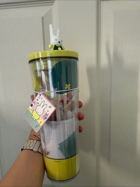 NWT Starbucks x Miffy tumbler